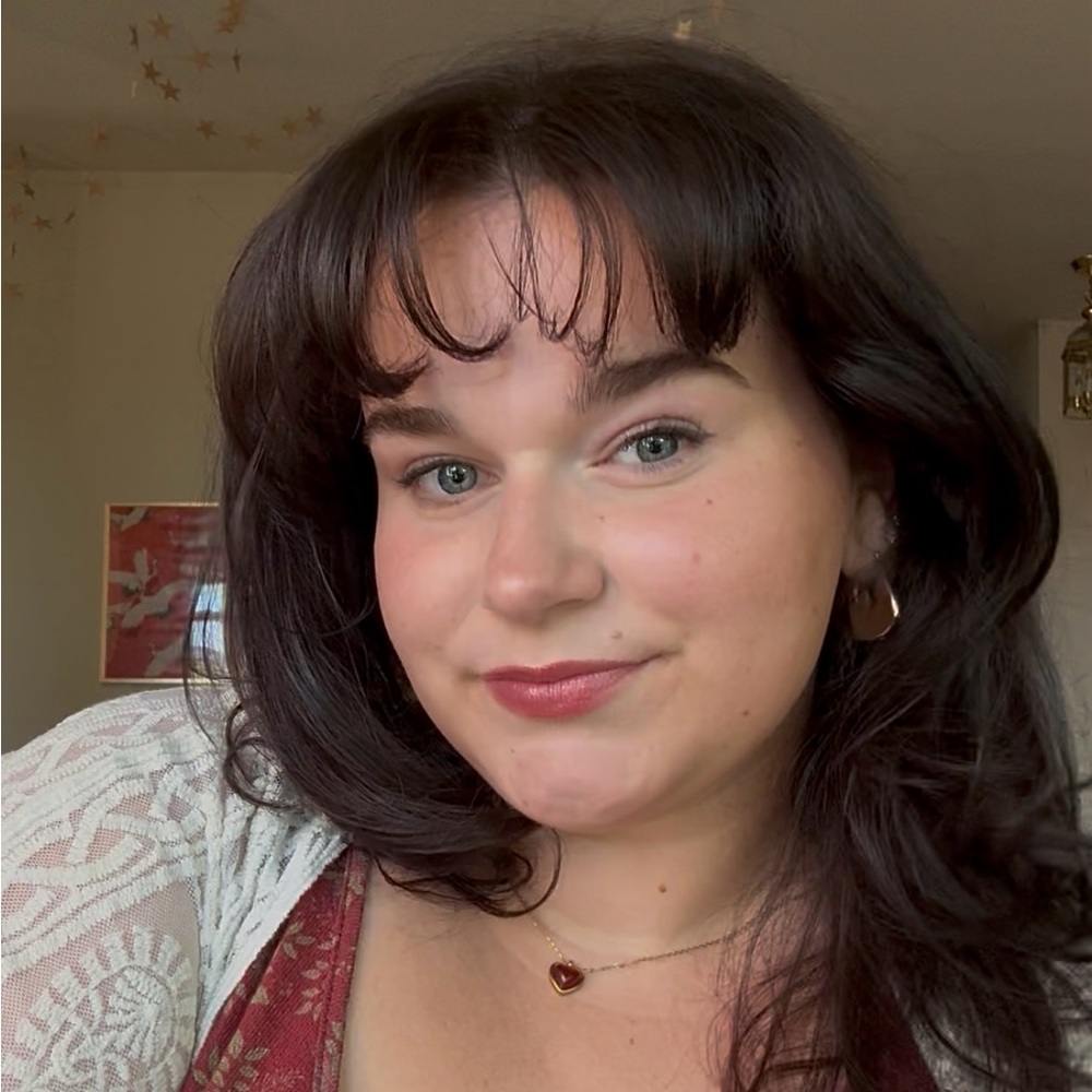 Meet your Posher, Abby